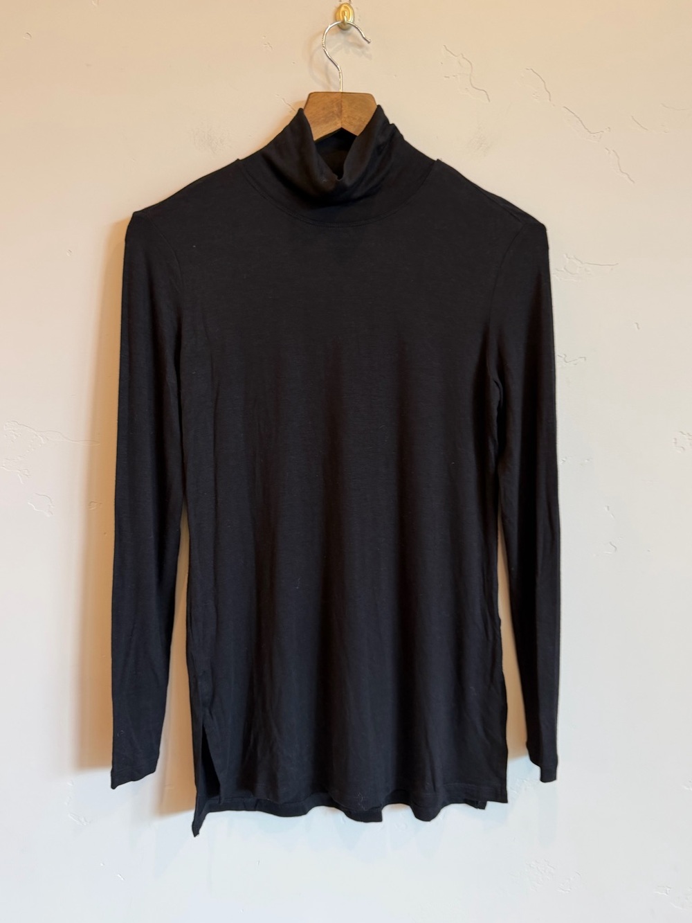 PHILOSOPHY Black Long Oversized Turtleneck